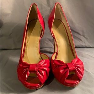 Red Nine West heals